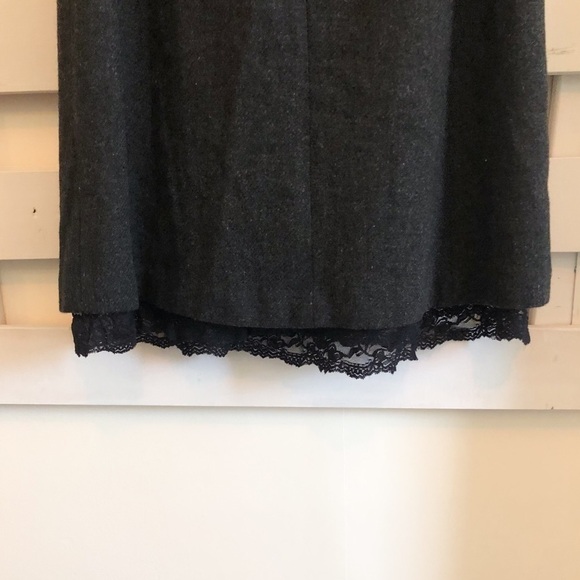 Smart Set 𝅺midi wool dress with lace trim - Picture 3 of 8